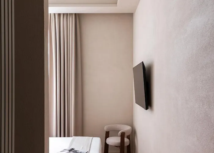 Efes Hotellerie Pensión Roma